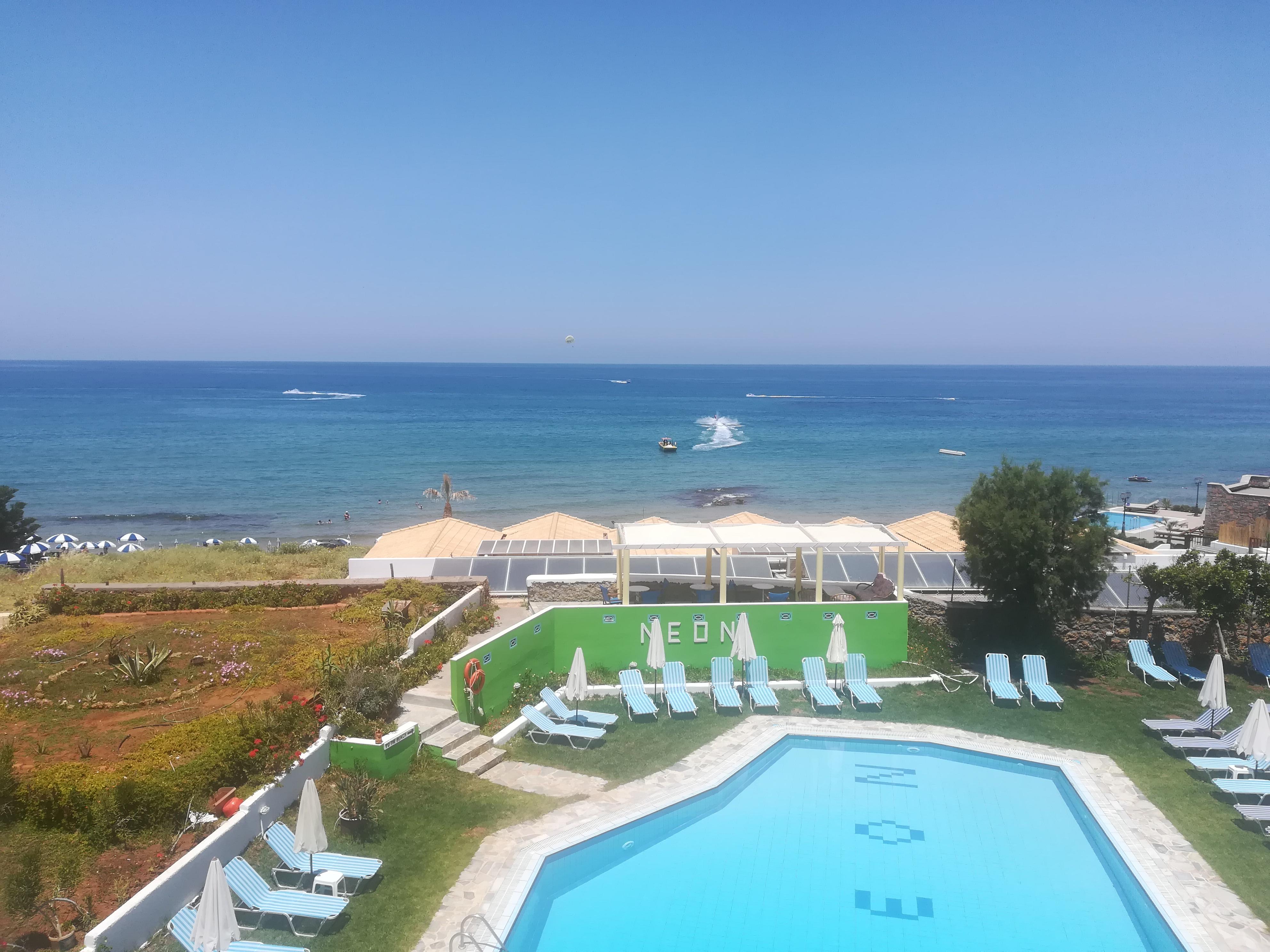 Neon Hotel Stalida Bagian luar foto