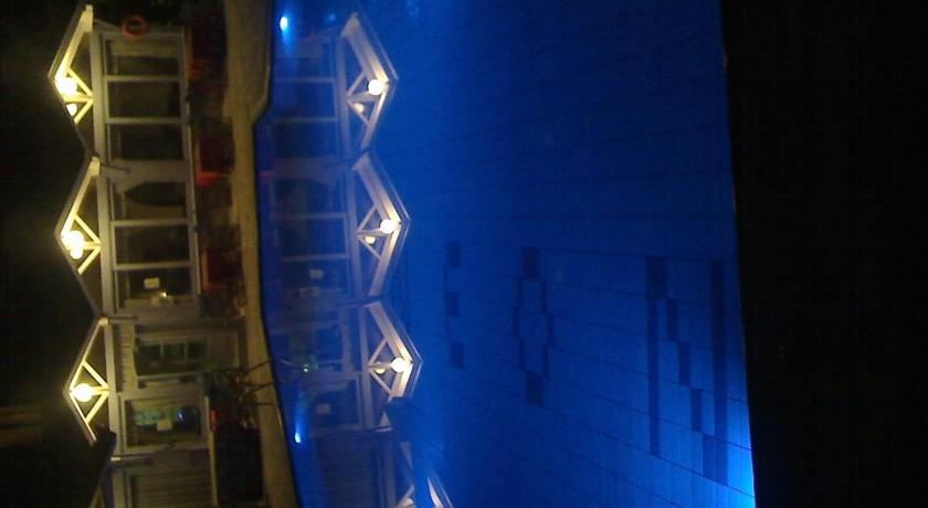 Neon Hotel Stalida Bagian luar foto